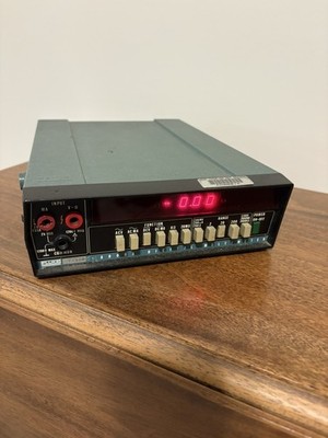 Fluke 8000A Digital Multimeter