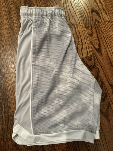 Boys Gym Shorts Lot of 9, Nike, Under Armor, Adidas, Champion, Etc. - Picture 6 of 19
