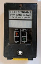 Pedestrian Crossing Wait Signal - Traffic Light Road Garage Sign Mancave Lamp