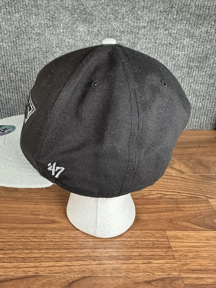 NHL Hockey LA Kings Script 47 Brand Strapback Hat Cap Black & Silver Wool Blend - Image 3 of 4