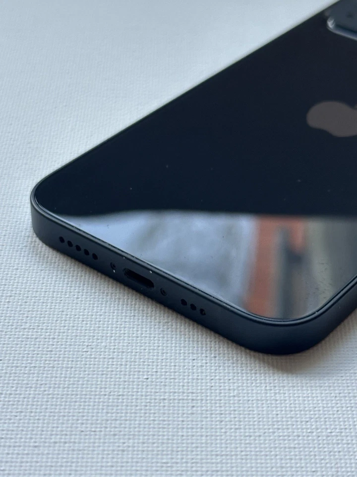 Apple iPhone 13 128GB Unlocked - VERY Good Condition - Midnight Black - 83% Batt - Image 4 of 4