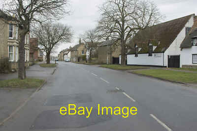 Foto 12x8 Cottenham Dorf Eine viel breitere Straße in Cottenham. Ende c2018