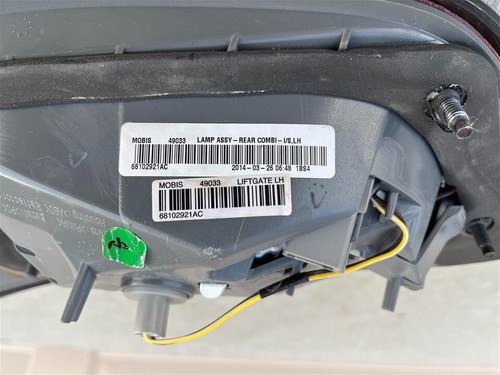 14 15 16 17 18 Jeep Cherokee Inner Tail Light OEM - Picture 12 of 13