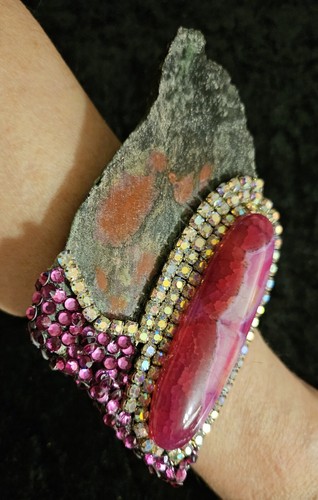 Ruby Zoisite Slab Agate Crystal Rhinestone Avant Garde Statement Cuff Plus Size - Picture 11 of 12