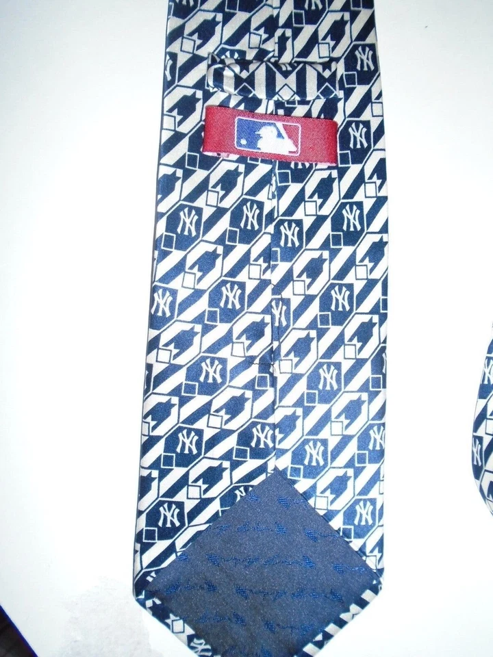 Corbata para hombre New York YANKEES corbata 100 % seda Foto 2 de 3