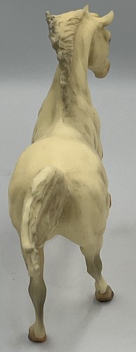 Caballo Breyer Semental Andaluz Correr Alabastro Off White De Colección - Imagen 4 de 6