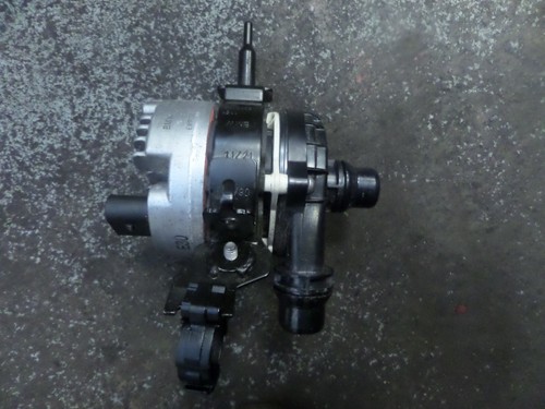 BMW G20 G26 2 3 4 Series Auxiliary Coolant Water Pump 5A30246 - Picture 4 of 5