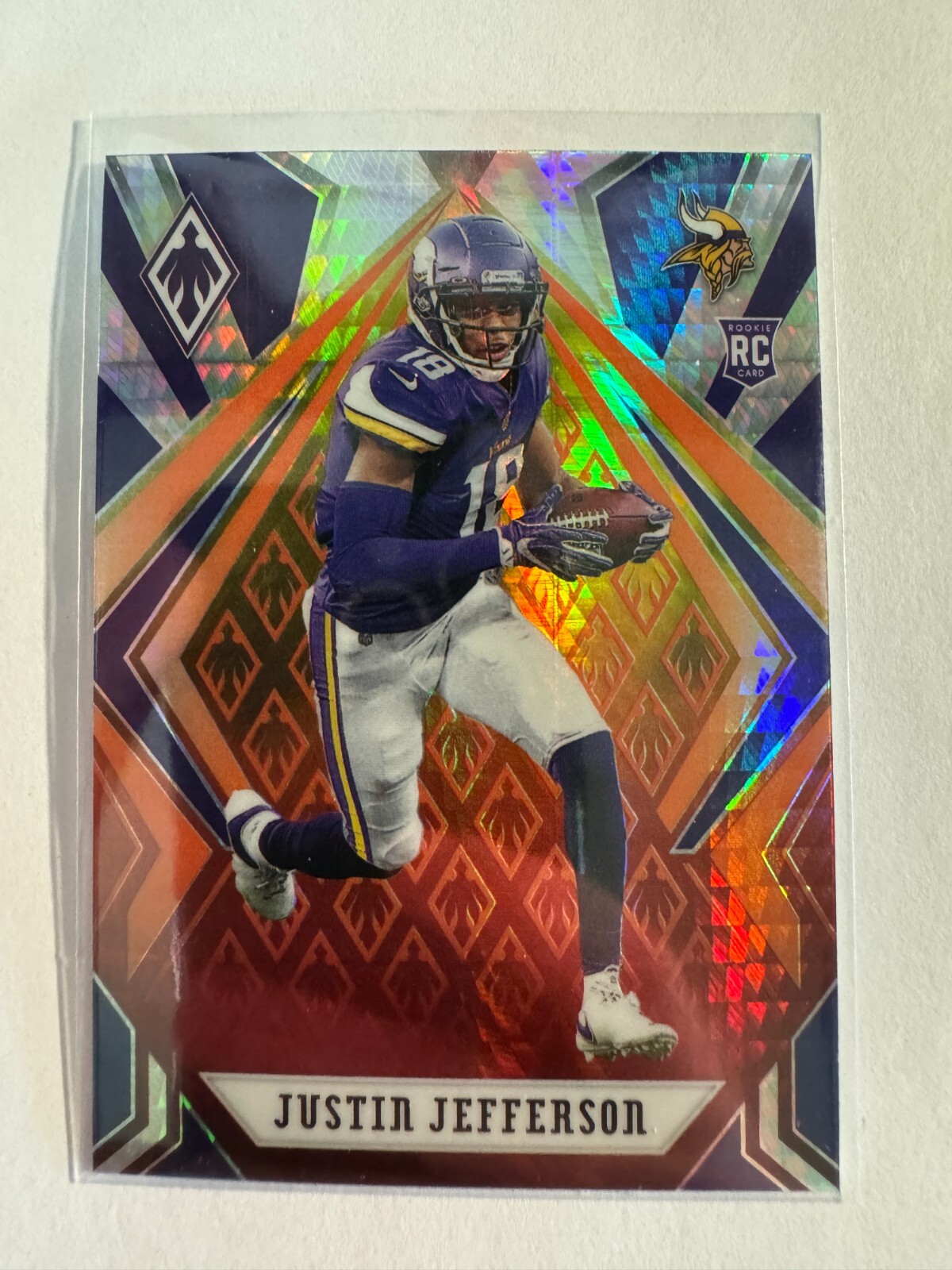 K205,137 - 2020 Panini Phoenix Fire Burst #111 Justin Jefferson