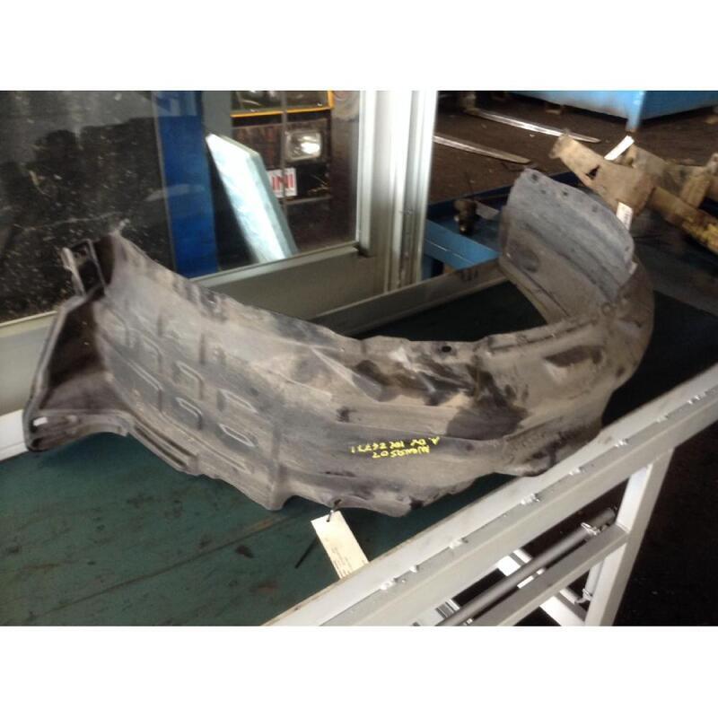 PARASASSI INT. PASSARUOTA ANT. DX TOYOTA AVENSIS (00-03) 1.8 16V VVT BER. 2000