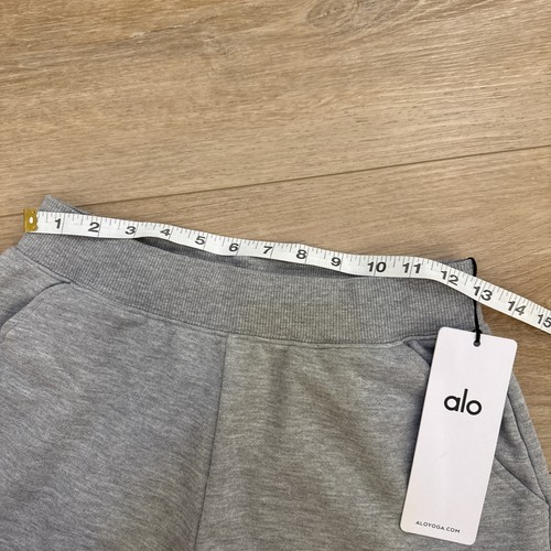 Short sweat bas ALO Yoga - gris bruyère - taille XS PRIX DE VENTE CONSEILLÉ 68 $ - Neuf avec étiquette - Photo 8/10