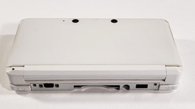 Nintendo 3DS (JPN) Ice White Handheld Console Region Free with 4GB SD & Charger