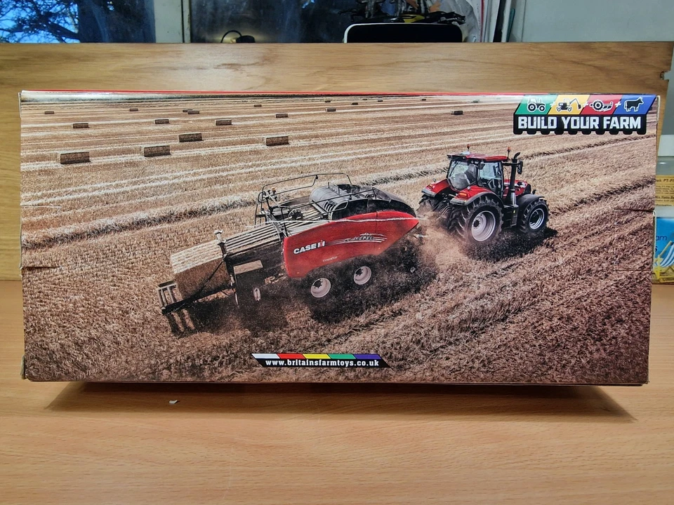 BRITAINS CASE IH LARGE BALER LB434 XL 43361 BNIB 1:32 - Image 4 of 4