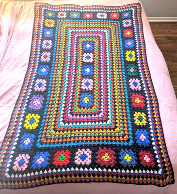 GORGEOUS Vintage Granny Square Throw Blanket Geometric Colorful 44'' x 68''