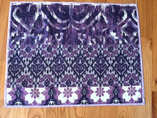 Quilted table topper or wall hanger purple design new handmade 20 x 26