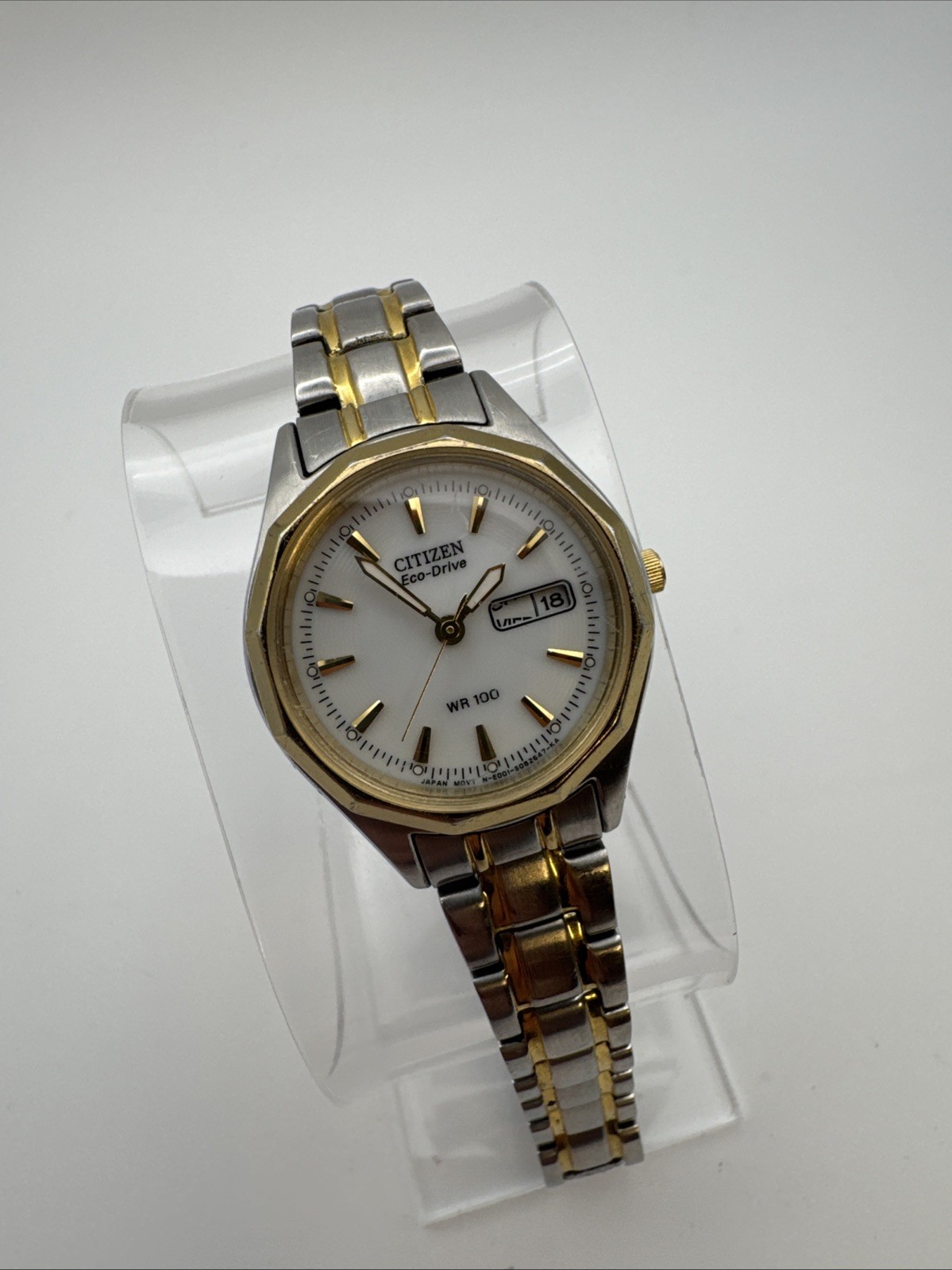 Citizen Eco-Drive Solar Womens Watch 26mm Two Tone E001-S053480 Day Date 7.25