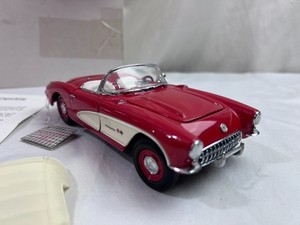 1/24 SCALE MODEL FRANKLIN MINT 1957 Chevrolet Corvette Red