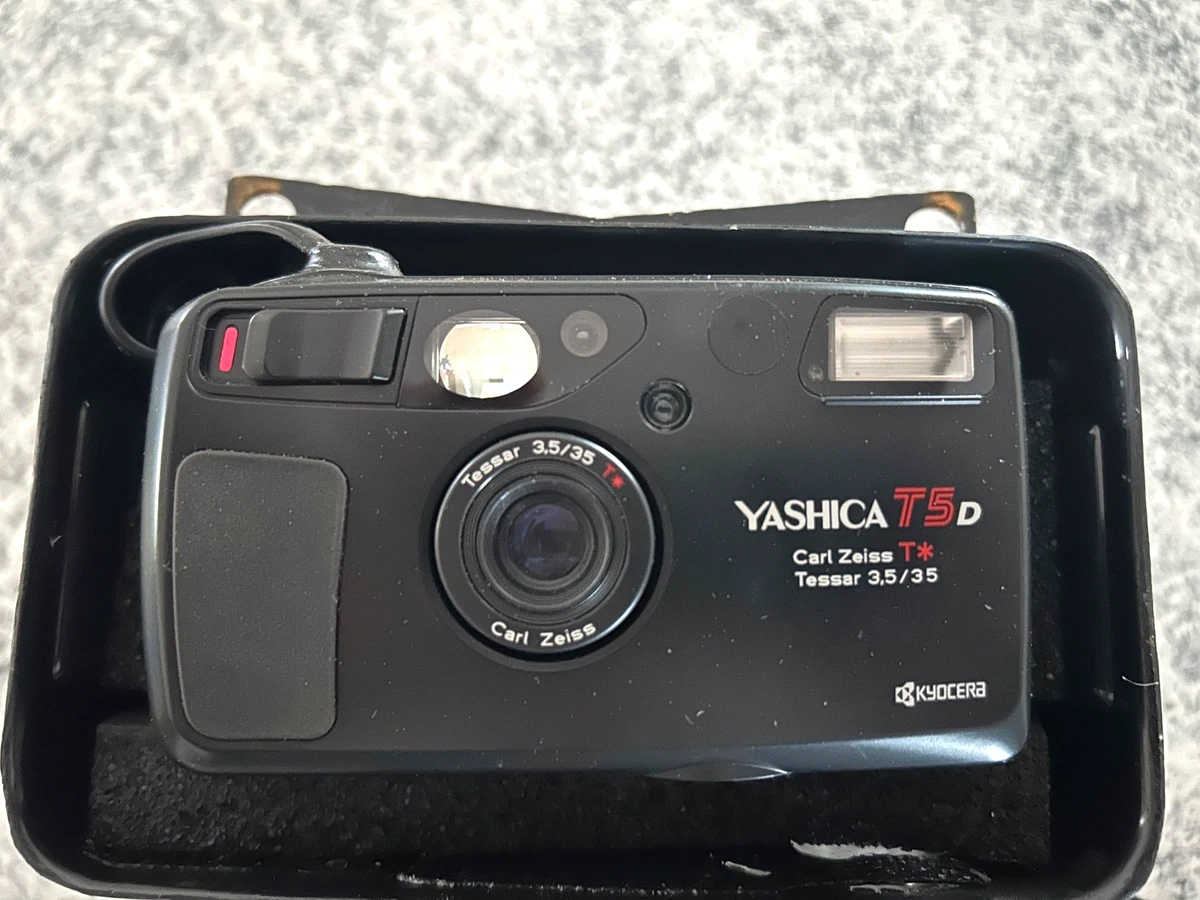 YASHICA T5D ジャンク　動作未確認 超小旋回機 ZX55UR-5B フィルムカメラ