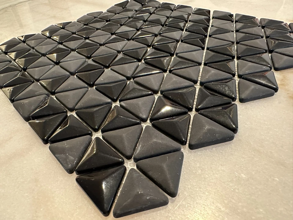 Vidrio mosaico mixto triángulo negro mate y brillante Foto 2 de 4