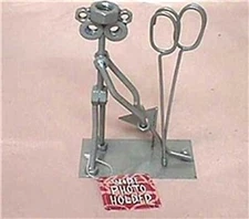Picture Holder Nuts & Boits Golfer
