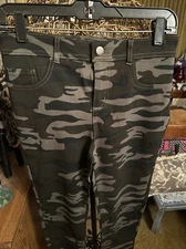 Labijou women’s jeggings size large new without tags