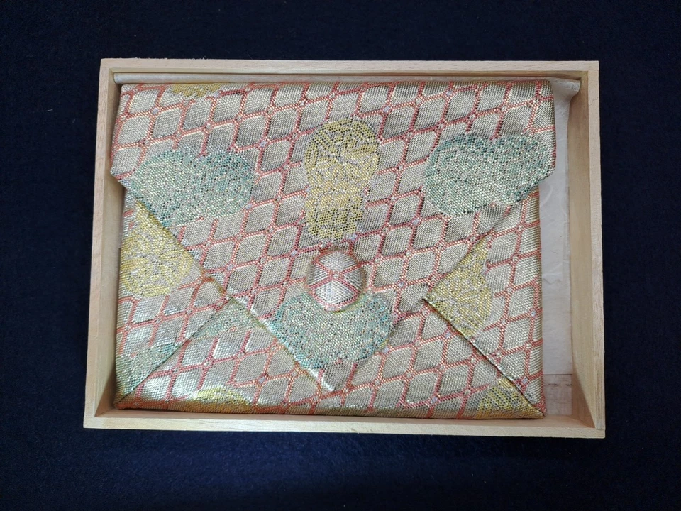 Exklusive handgefertigte Handtasche aus Saga-Nishiki Brokat – Goto, Hakata Japan - Bild 4 von 4