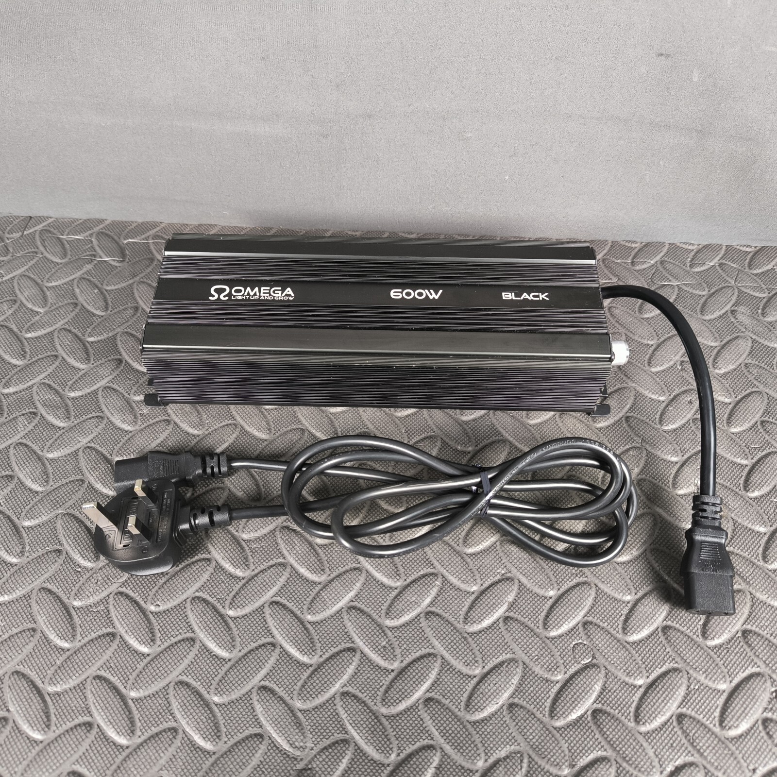 Omega Light Ballast Hyrdroponic 250 400 600w Variable Wattage HYD 0405 Black