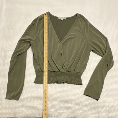 moa moa Green Knit Deep V Cropped Blouse Smocked Hem Long Sleeve L Boho 