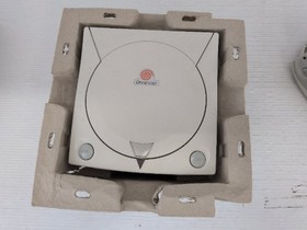 Dreamcast Console (HKT-5000 / Model HKT-3000) DreamCast JP GAME. 9000025824330