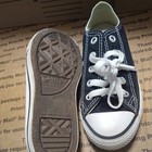 Converse Chuck  Taylor All Star Low Top Youth Size 11 black and white USED GC  — photo 7
