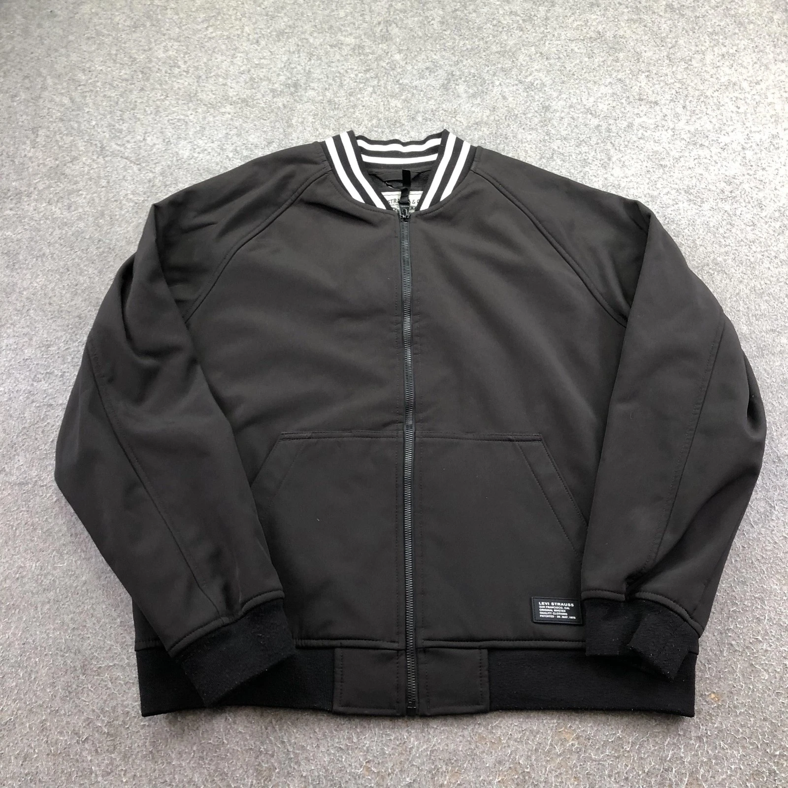 Levis Jacket Mens Large Black Softshell Full Zip Varsity Lined Casual