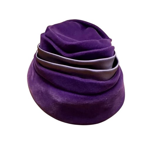 Vintage 40s 50s Dale Capers Velvet Pillbox Hat (WH009)