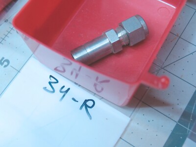 One (316 SS SWAGELOK) 5/16'''' Tube  To 1/2'' OD Fitting