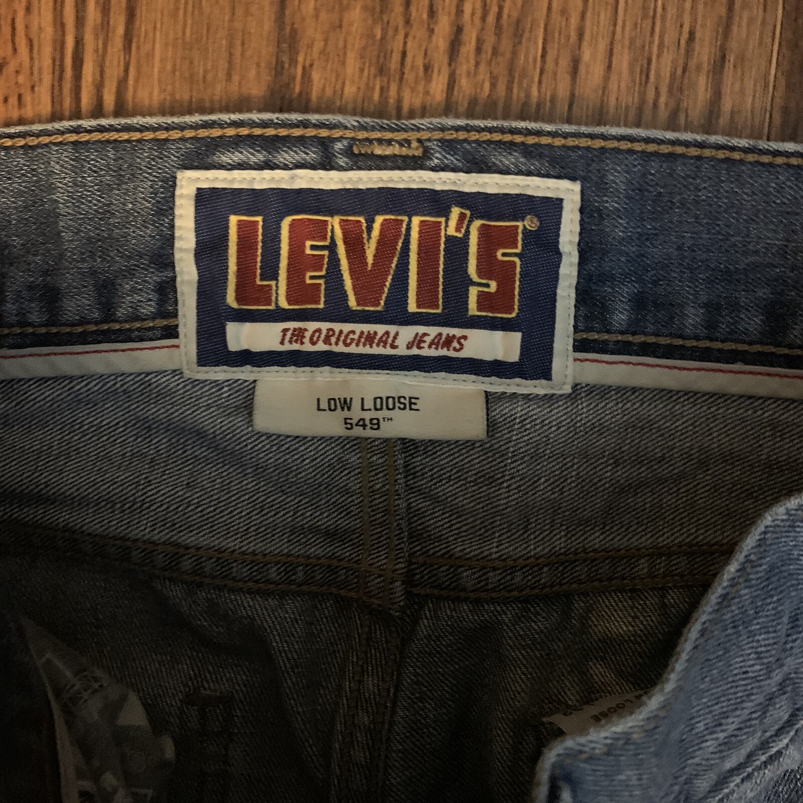 levis 549
