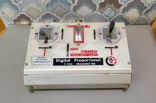 Vintage MRC F-700 5 Channel Digital Proportional R/C Control Transmitter