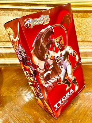 MEZCO THUNDERCATS PHASING TYGRA MEGA SCALE 2016 COMIC CON EXCL