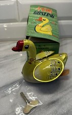 Vintage Clockwork Tin Wind Up Gosling Duck - works-waddles  wings flap - W Box