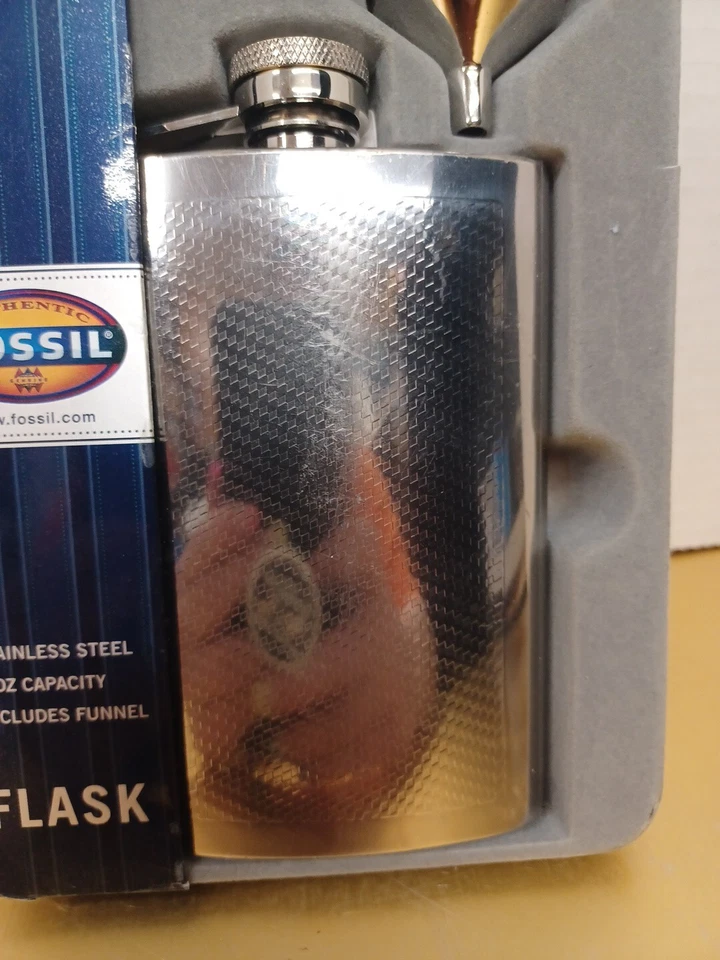 Frasco de barra fóssil 6 oz com funil, aço inoxidável em fóssil - Imagem 4 de 4