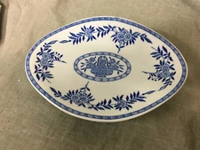 Sterling China For York Kitchen Equipment 10" Footed Serving Dish Blue & White 