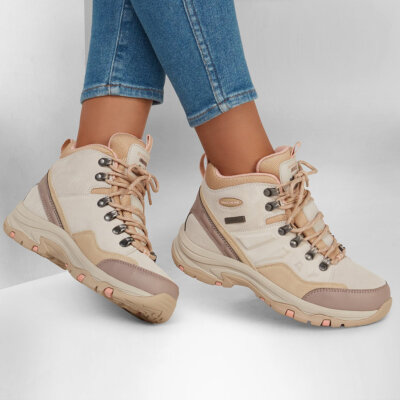 Botas Skechers Relaxed Fit: Trego RM Para Mujer Beige Impermeables