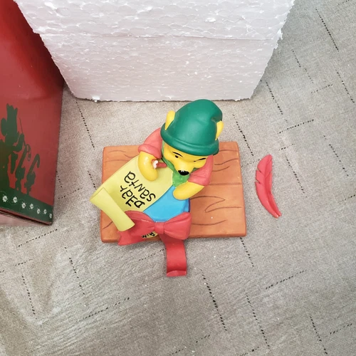 Retired Santas Workshop "Pooh Stocking Hanger" Santa Holder Figurine Disney - Picture 3 of 5