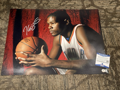 Kevin Durant Signed 16x20 Photo Beckett Authentic ‼️30,000 Points