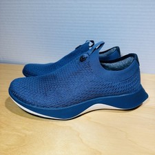 Women size Allbirds TDR Tree Dasher Relay Shoes Sneakers Navy Blue Knit Slip On