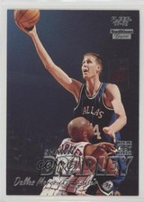 1997-98 Fleer Crystal Shawn Bradley #44 1k3