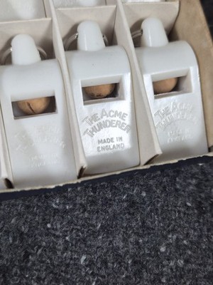 ACME NOS Moulded Whistles #560 White, Original Display Box Made In England 12pcs
