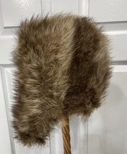 Vtg Raccoon Fur Woman’s Hat Winter Bonnet Snap Under Chin
