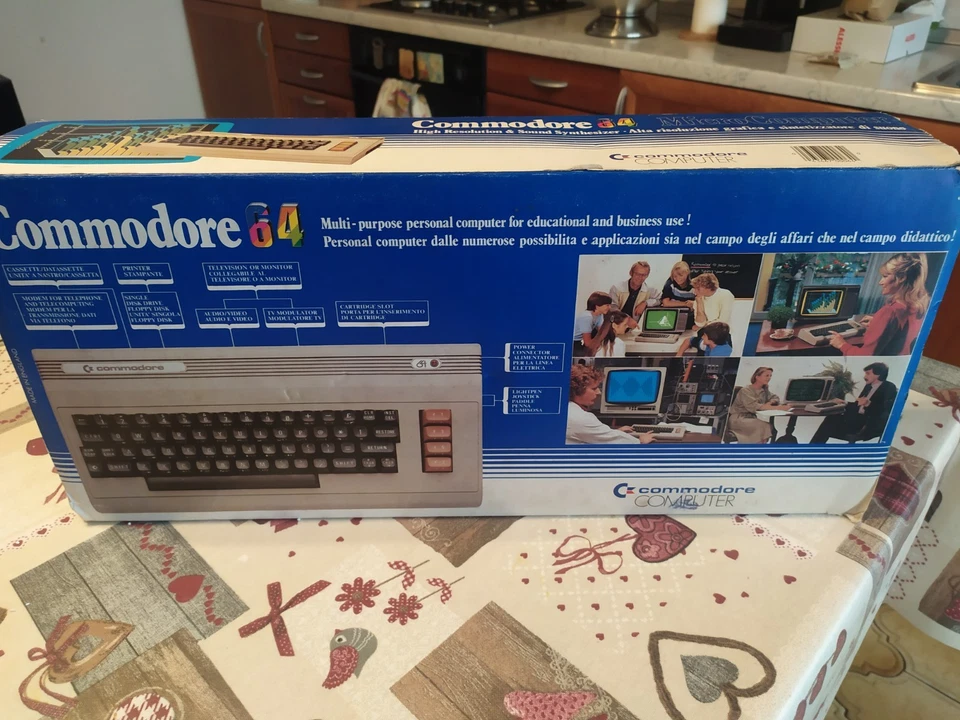 commodore 64 biscottone in ottime condizioni, come nuovo, unico proprietario. - Immagine 2 di 4