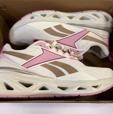 Women's Reebok Solues Run Sneaker