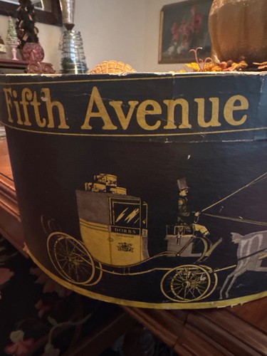 Antique Dobbs Fifth Ave NY  Hat box