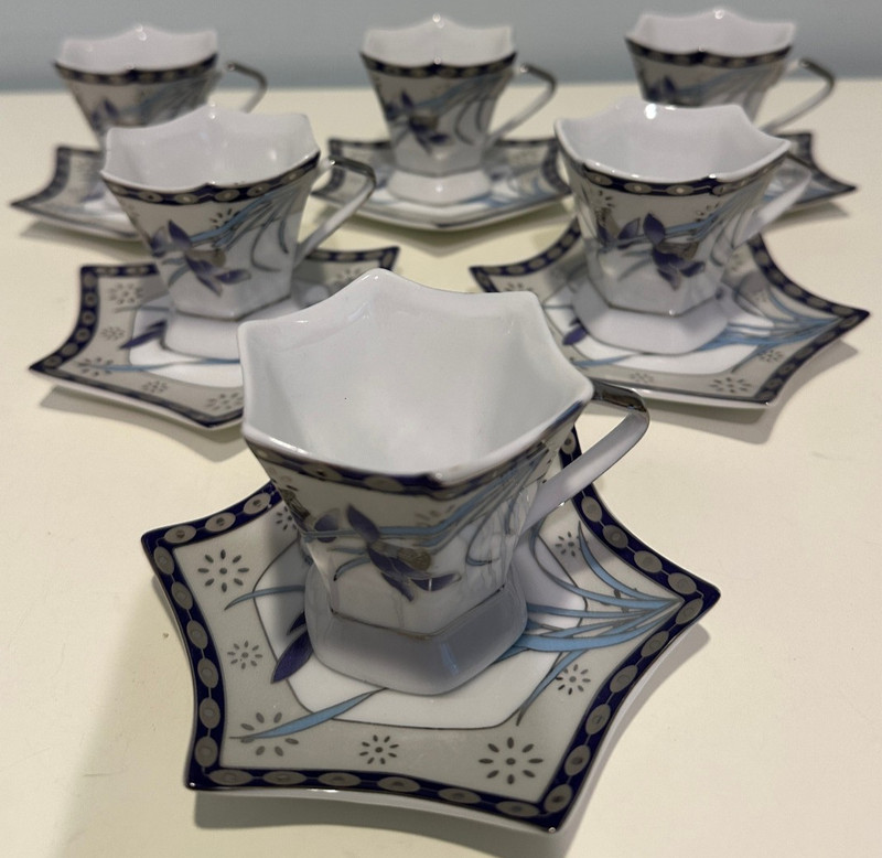Vintage Yamasen Gold Collection Fine Porcelain Tea Cup & Saucer Set of 6