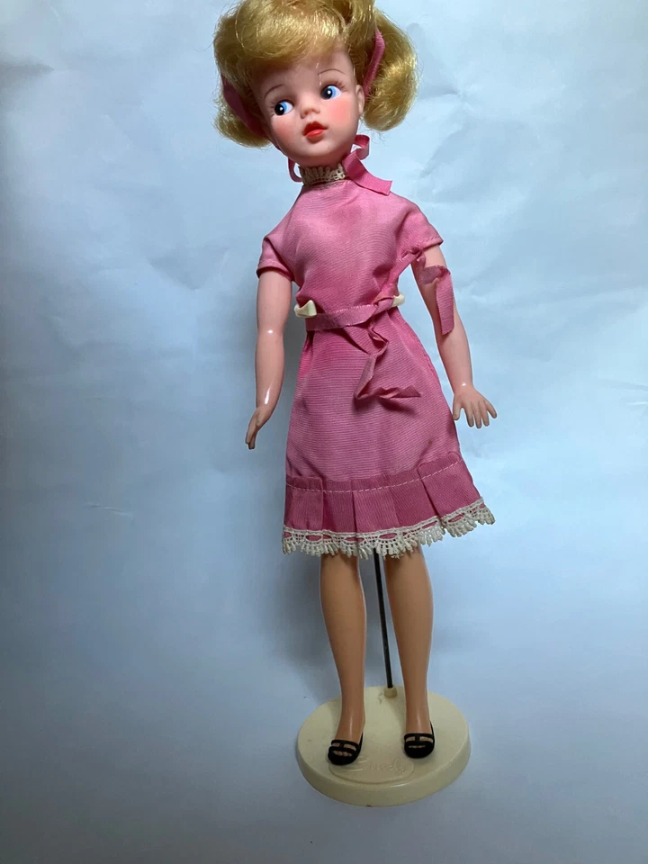 Sindy Pedigree ancienne vintage MIE en boite française - Photo 2/4